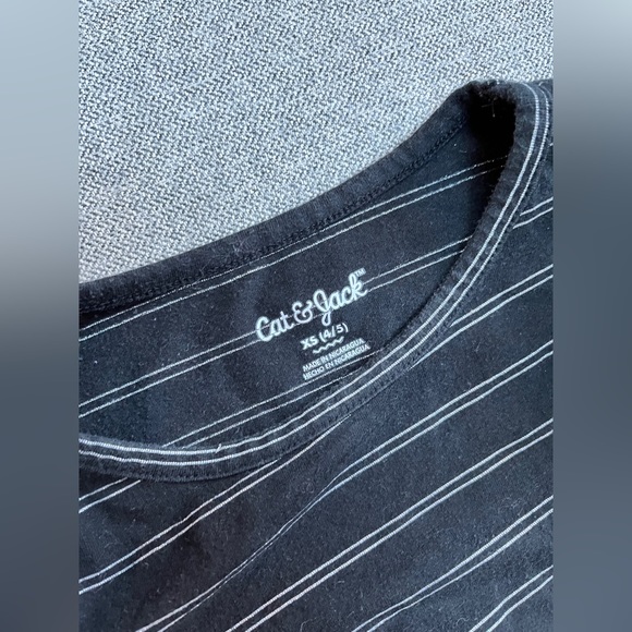 Girls cat & Jack size XS 4/5 - Picture 2 of 5